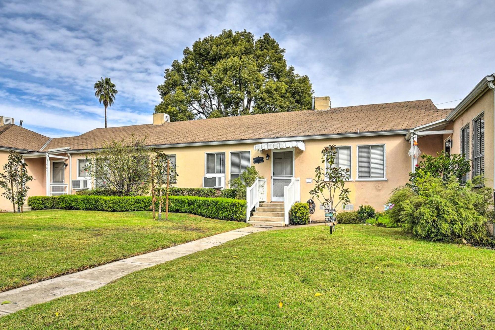 Stylish And Modern Burbank Gem With Private Yard! Villa Bagian luar foto
